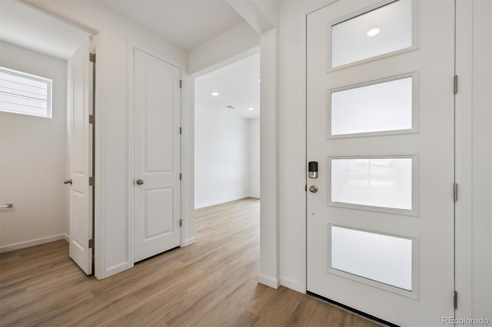 MLS Image #5 for 24717 e 40th avenue,aurora, Colorado