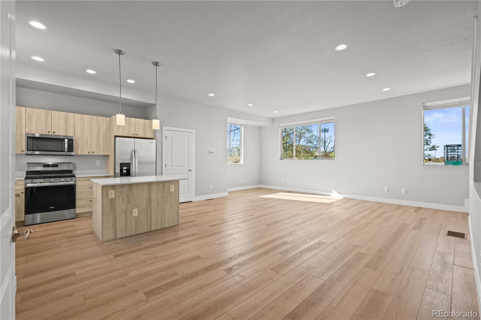 MLS Image #7 for 4737 e iliff avenue,denver, Colorado
