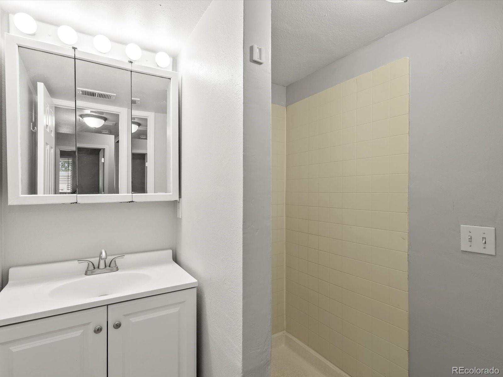MLS Image #34 for 4858 s quintero circle,aurora, Colorado