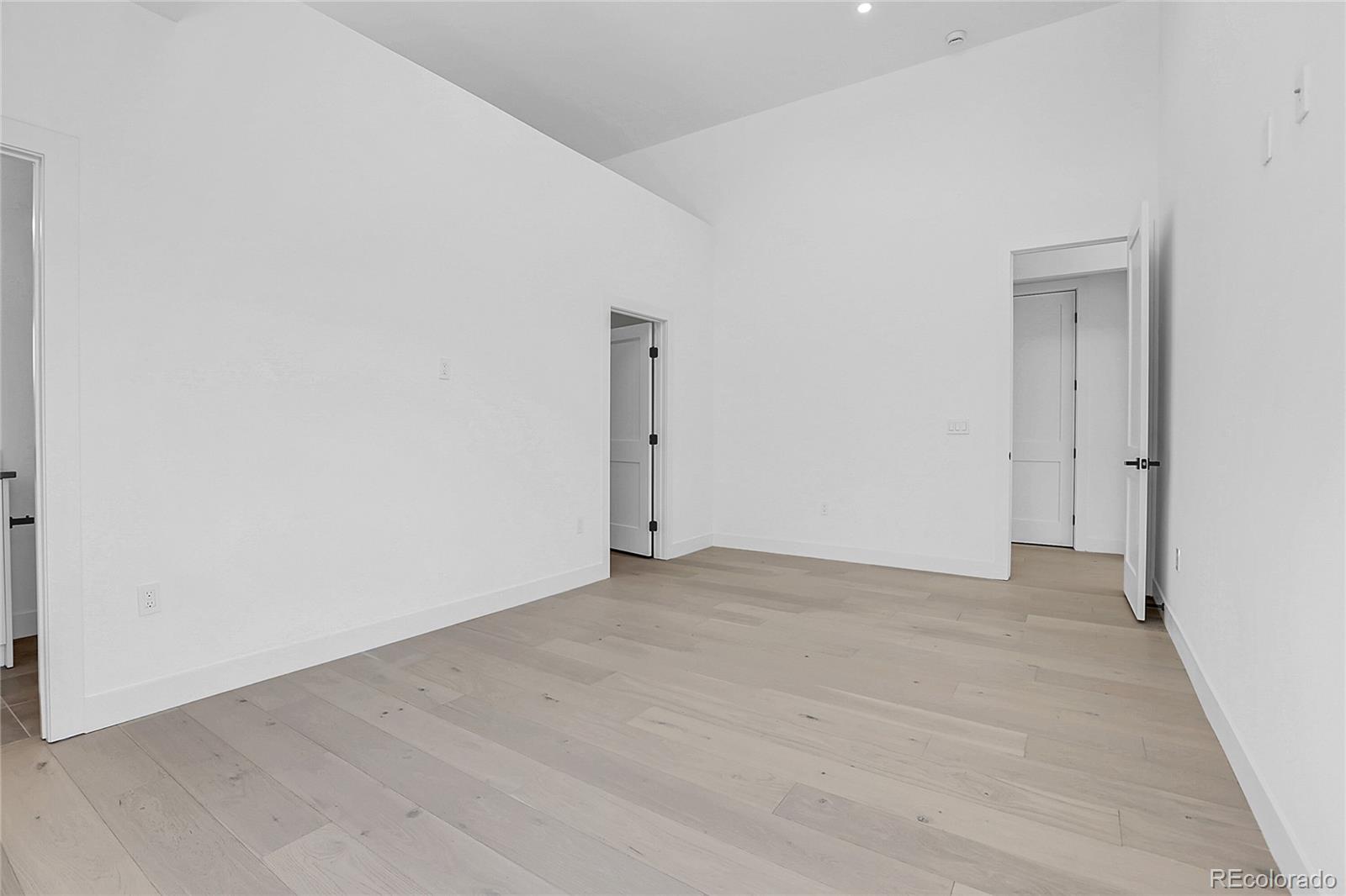 MLS Image #26 for 1491 s york street,denver, Colorado