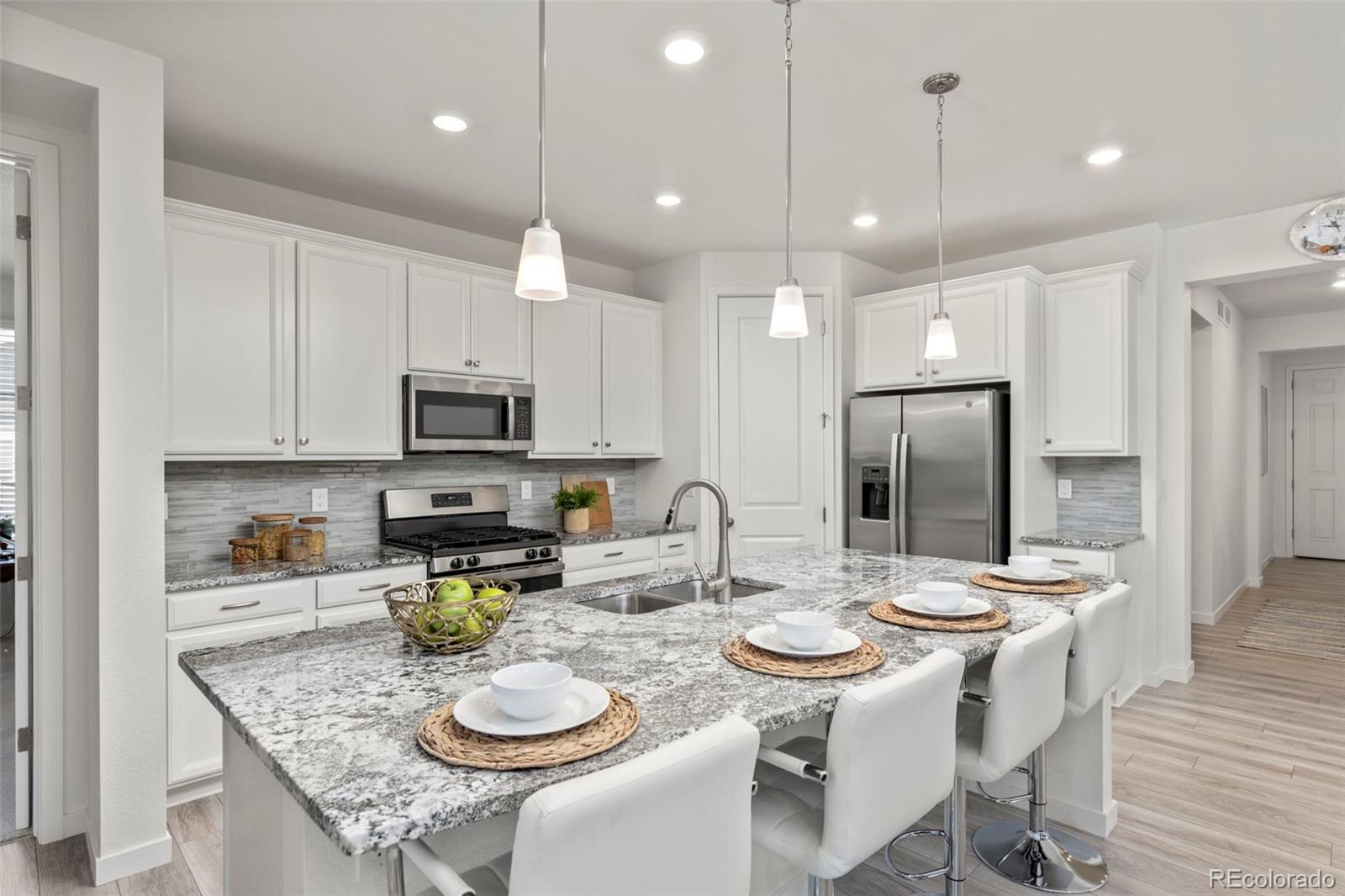 MLS Image #11 for 24447 e ada avenue,aurora, Colorado