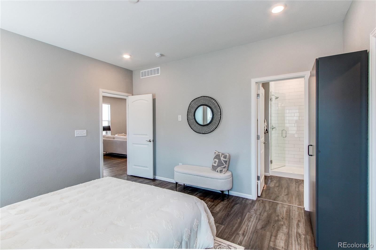 MLS Image #16 for 20936 e 61st avenue,aurora, Colorado