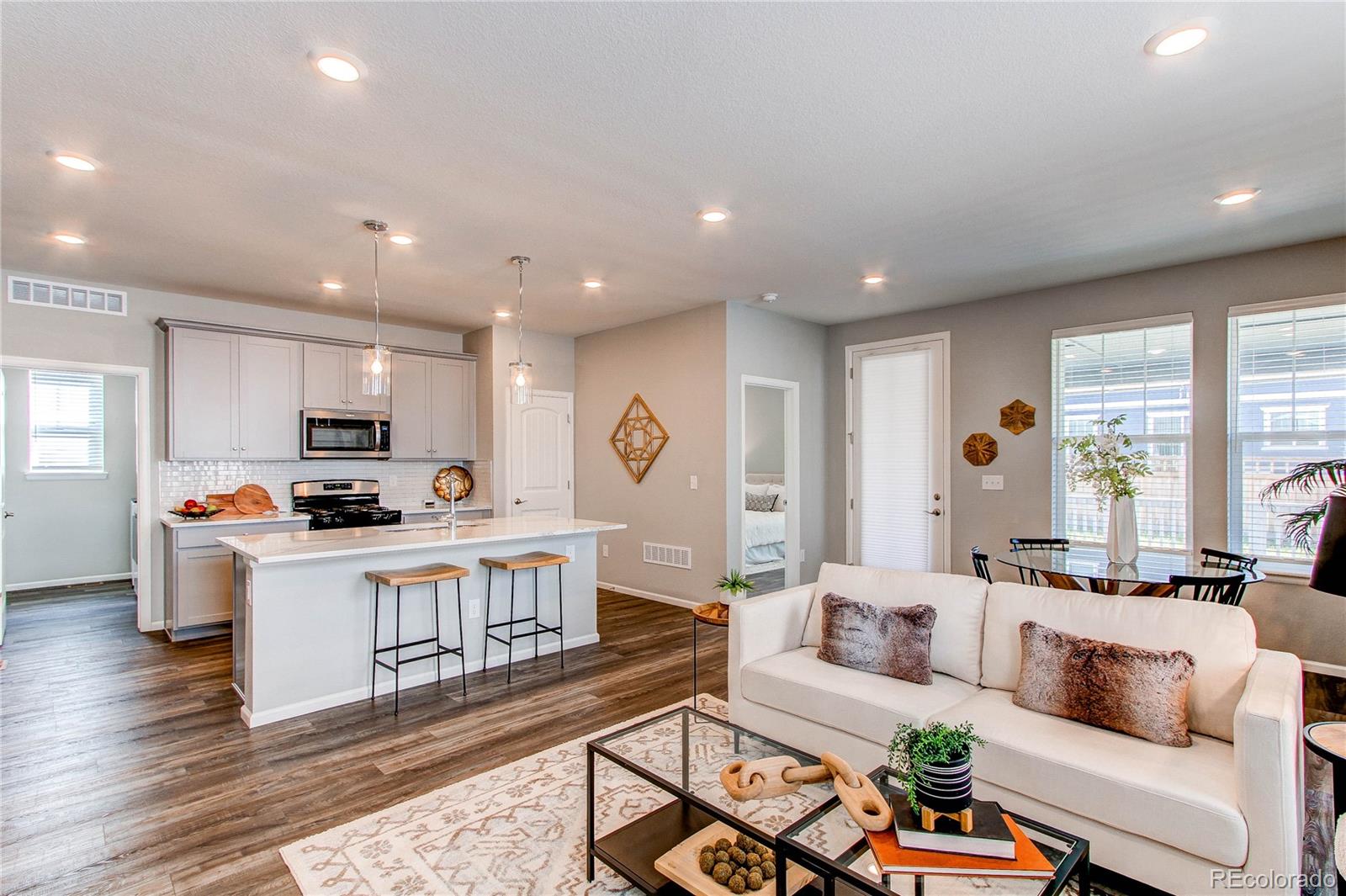 MLS Image #3 for 20936 e 61st avenue,aurora, Colorado