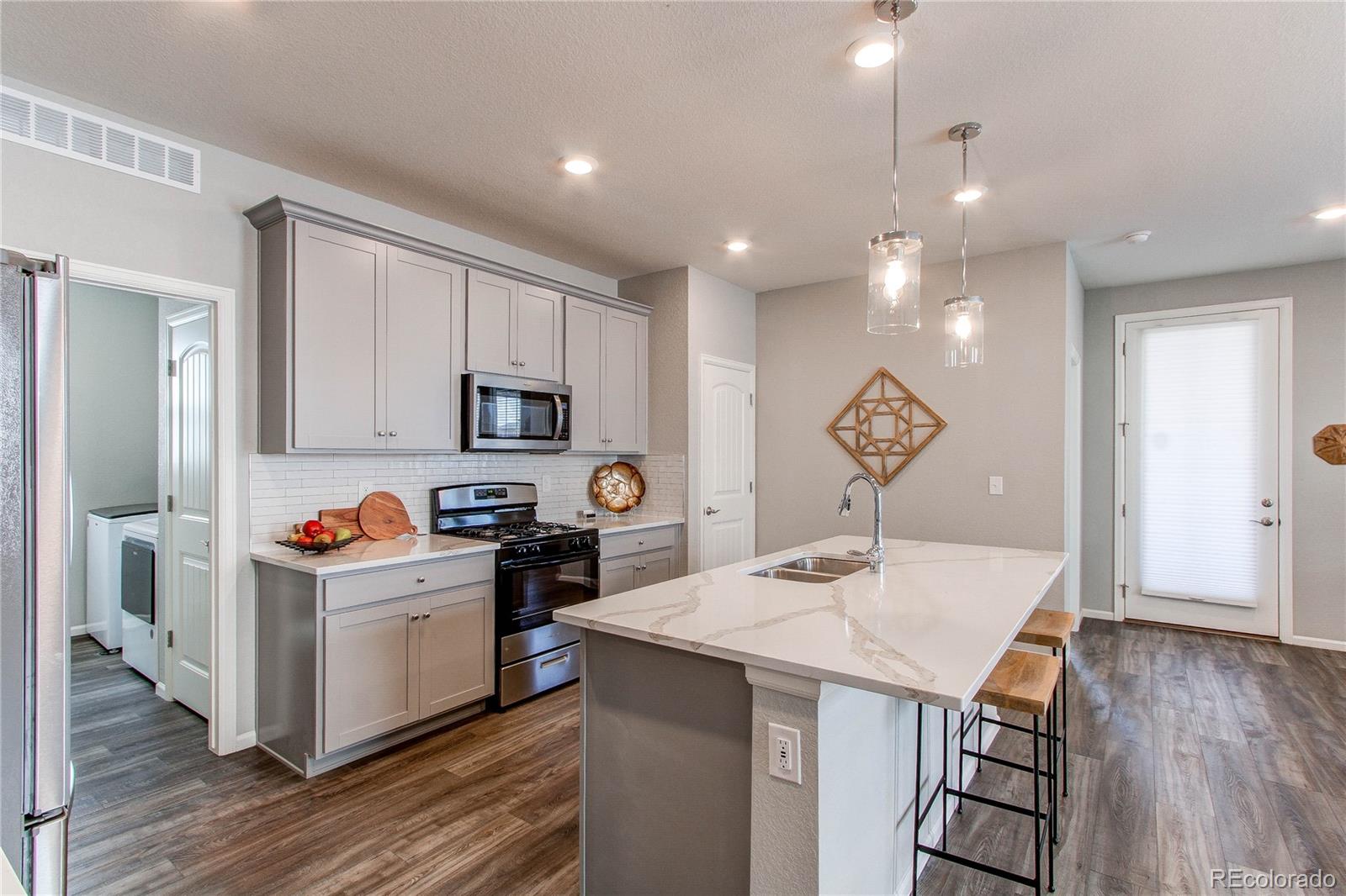 MLS Image #5 for 20936 e 61st avenue,aurora, Colorado