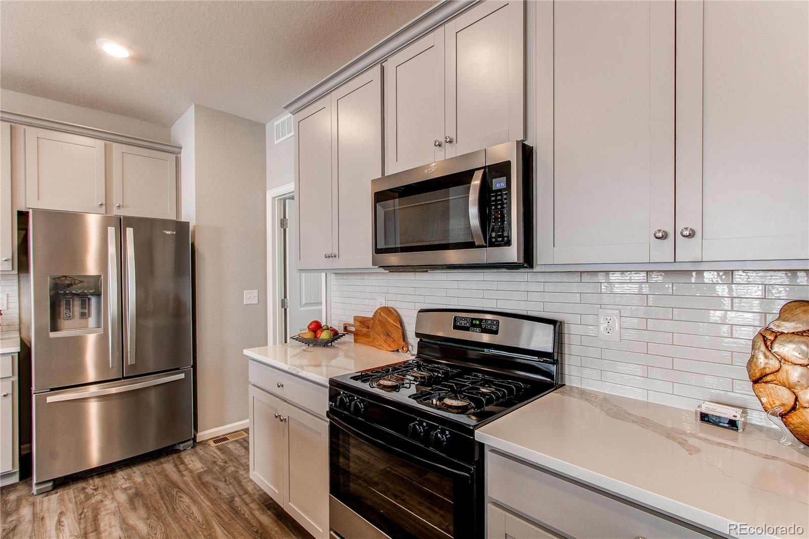 MLS Image #6 for 20936 e 61st avenue,aurora, Colorado