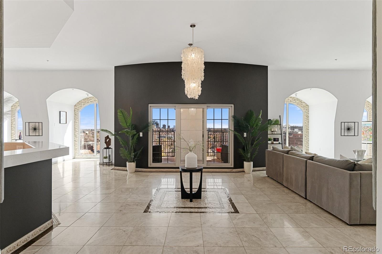 MLS Image #1 for 975 n lincoln street,denver, Colorado