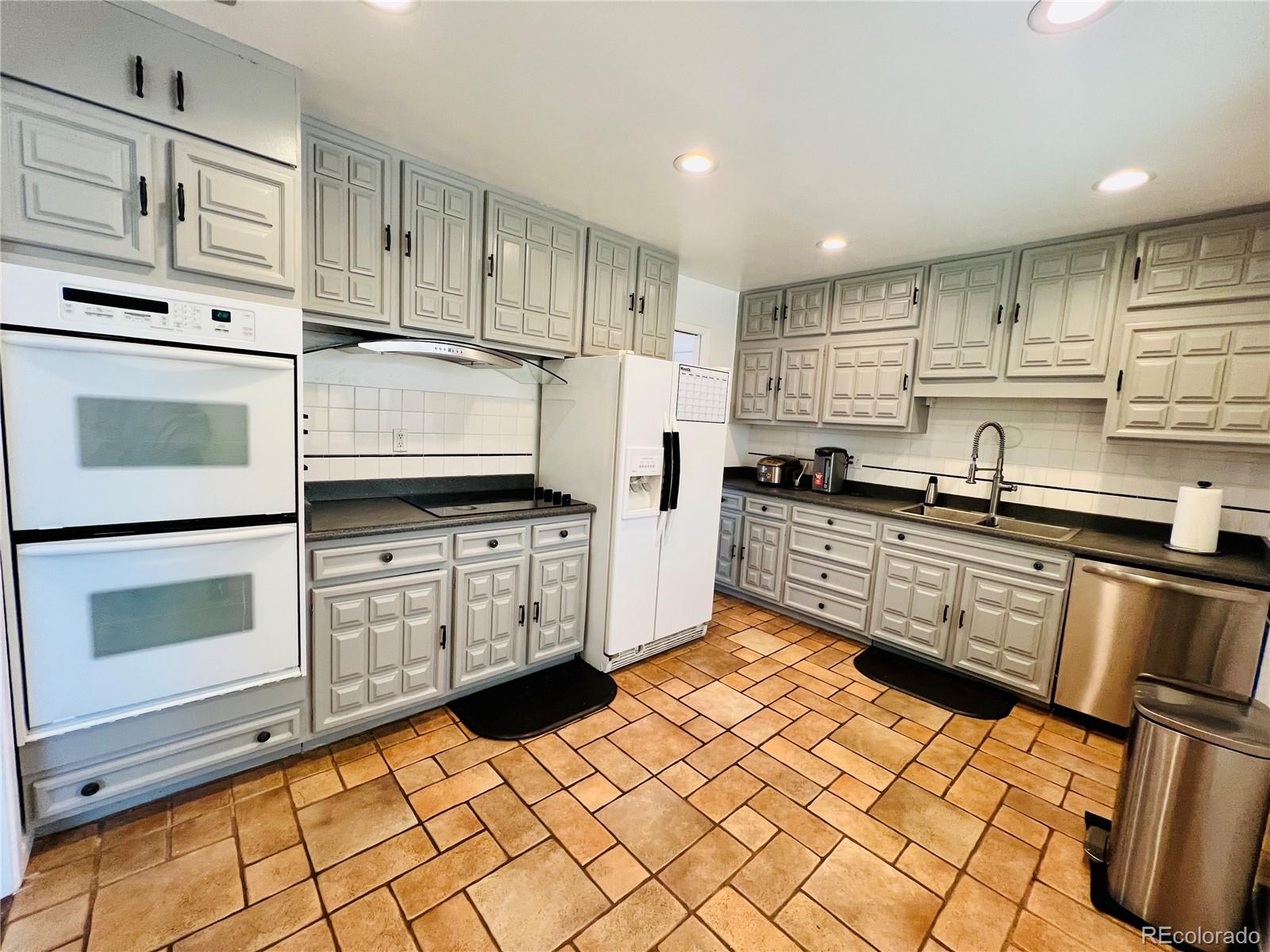 MLS Image #12 for 2964 s yates street,denver, Colorado
