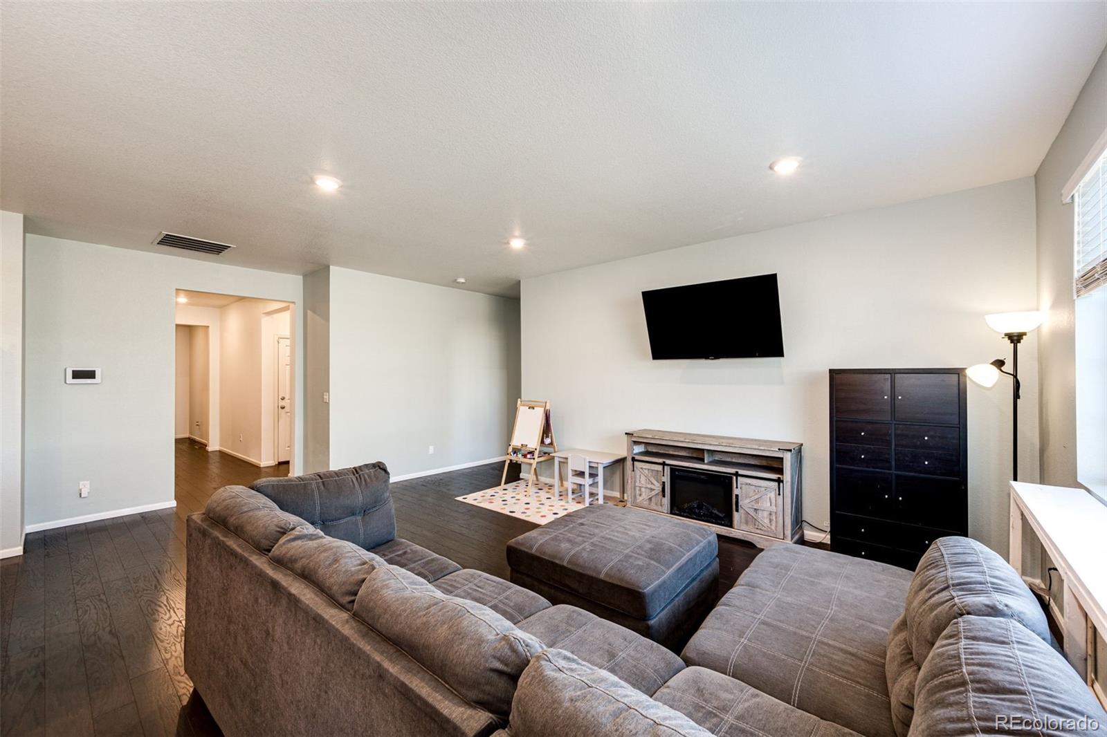 MLS Image #12 for 469 s olathe street,aurora, Colorado