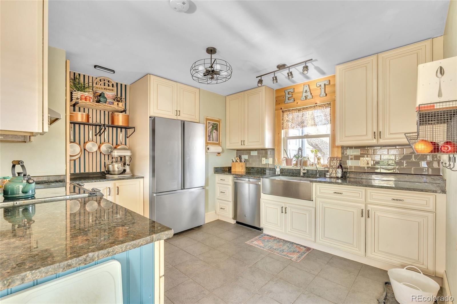 MLS Image #13 for 3270 s galapago street,englewood, Colorado