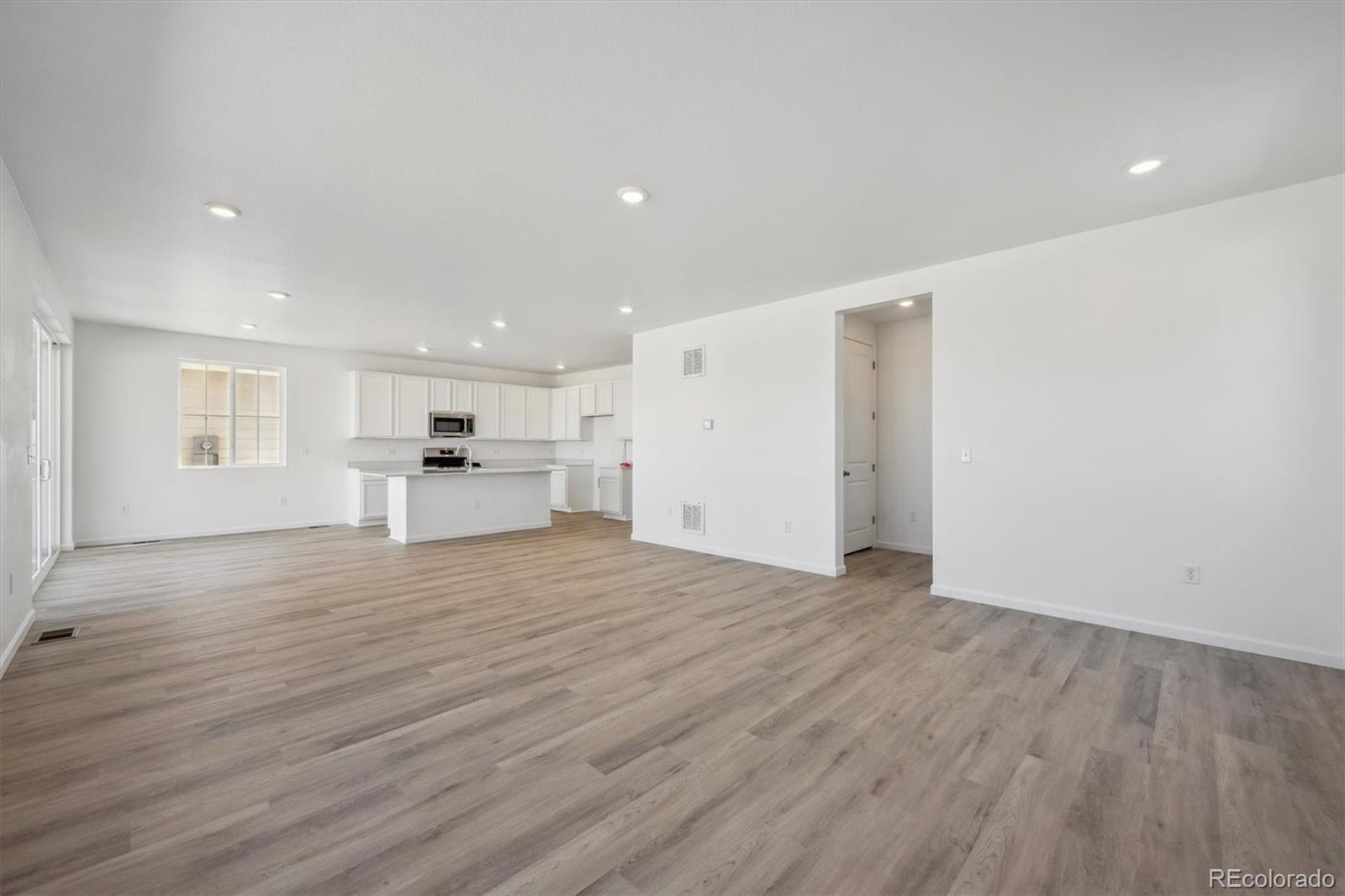 MLS Image #10 for 319 w owen avenue,keenesburg, Colorado