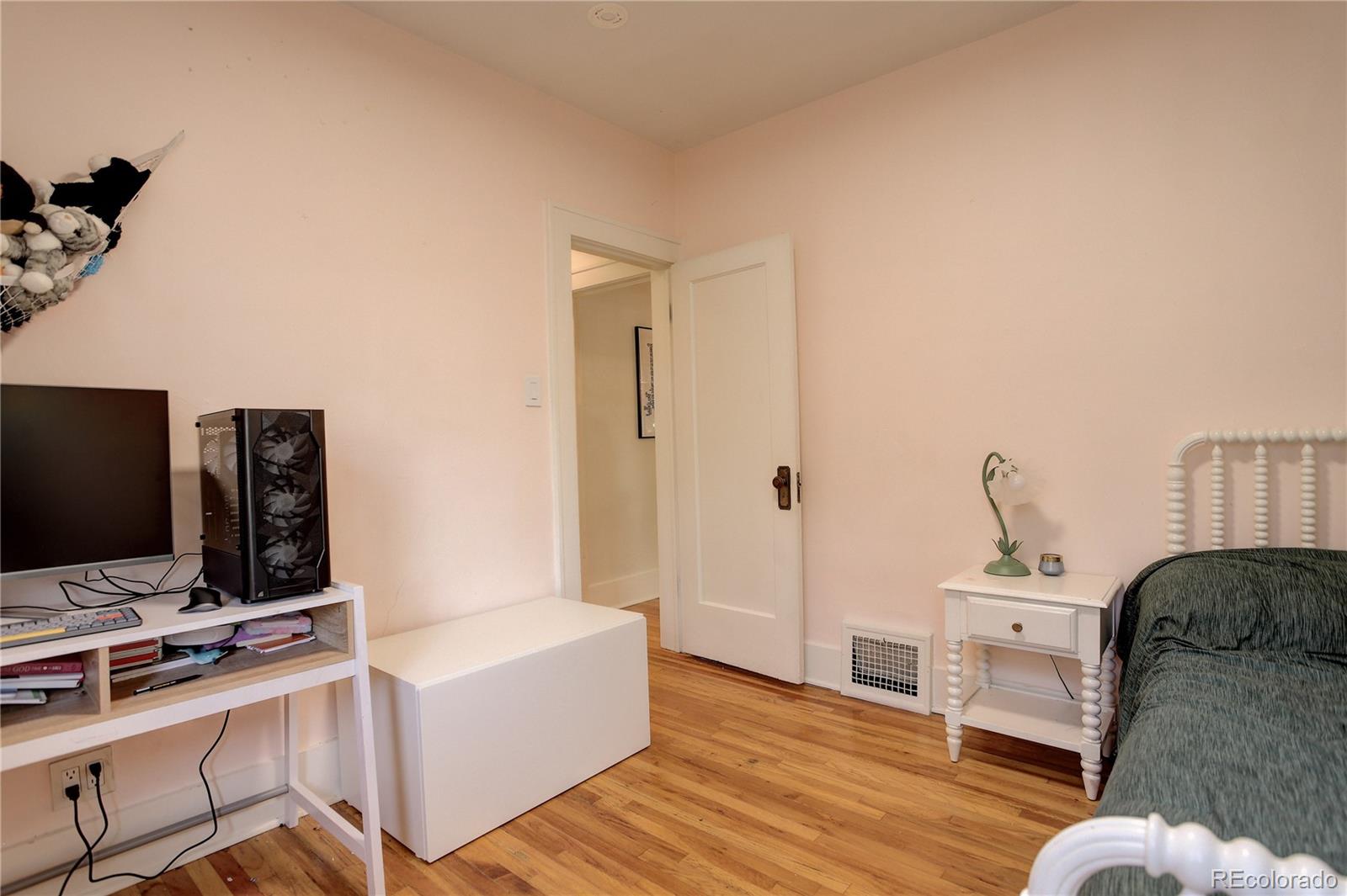 MLS Image #20 for 1866 s pennsylvania street,denver, Colorado