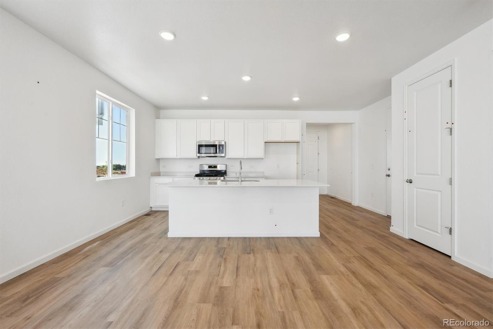 MLS Image #5 for 321 w owen avenue,keenesburg, Colorado