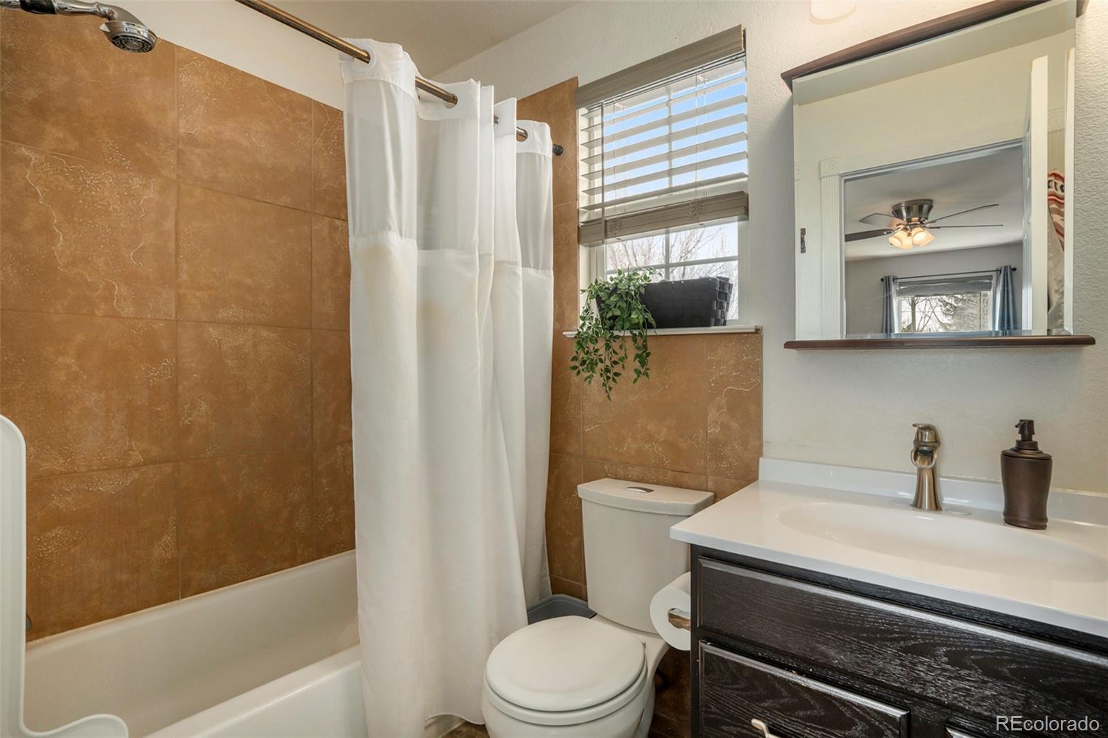 MLS Image #9 for 16328 e phillips lane,englewood, Colorado