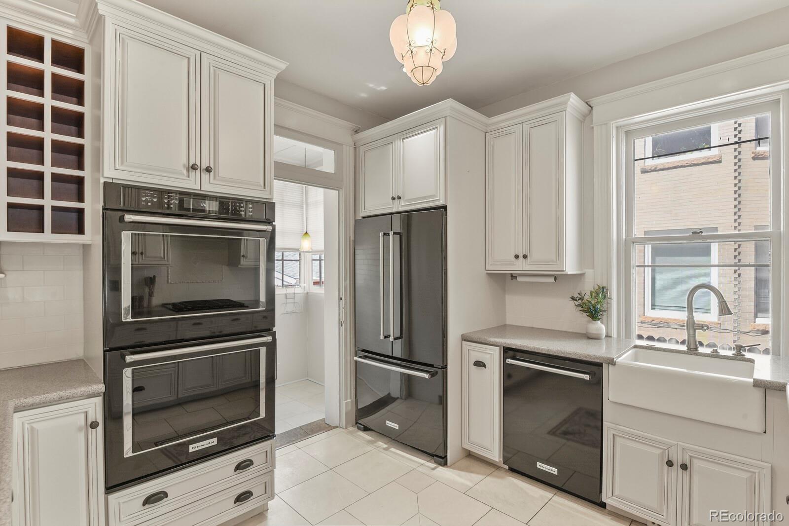 MLS Image #9 for 1229  saint paul street,denver, Colorado