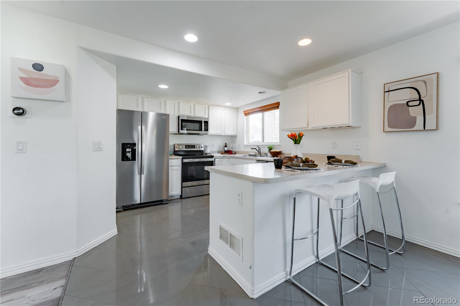 MLS Image #11 for 2875 s tower way,aurora, Colorado