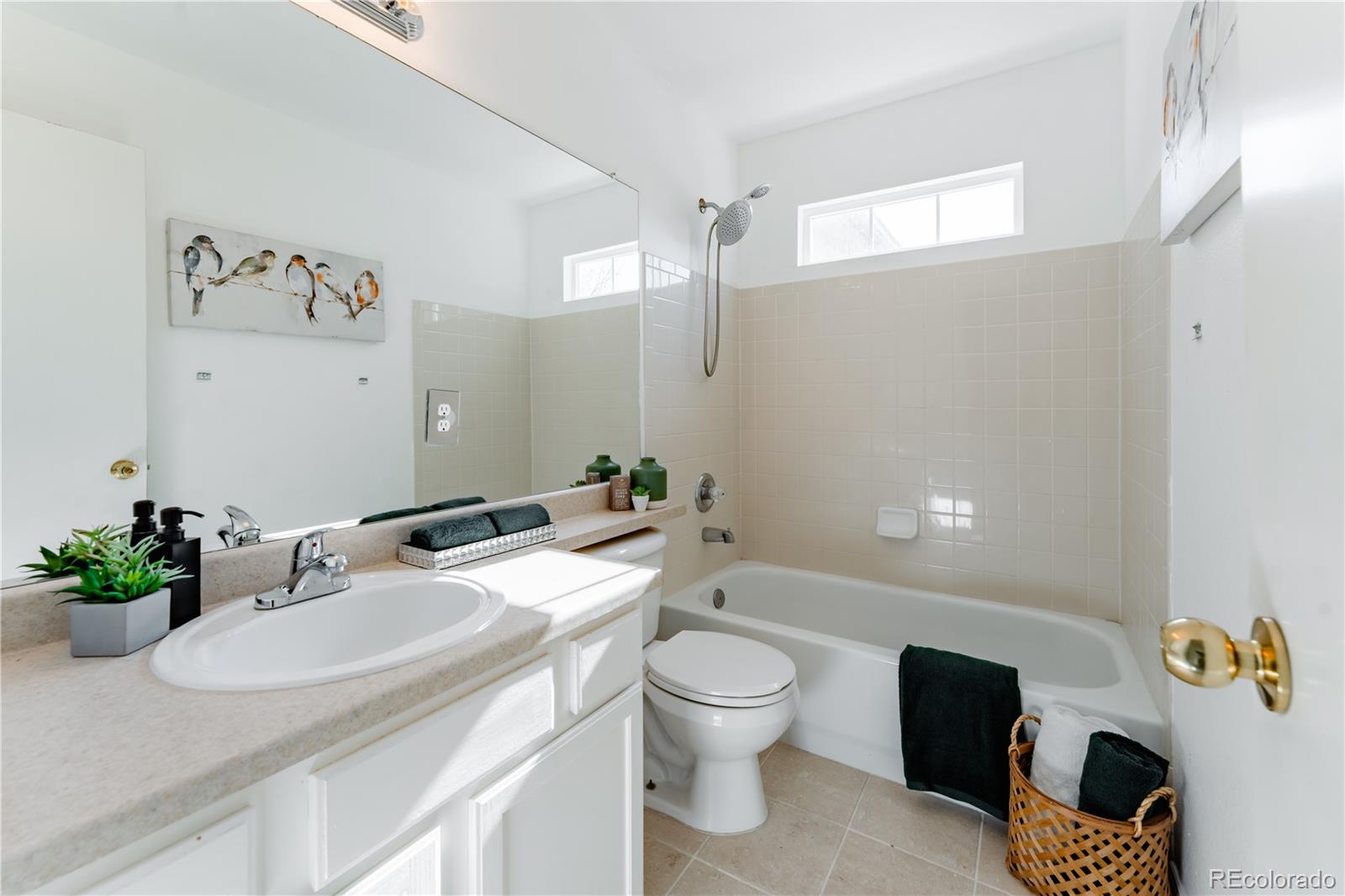 MLS Image #21 for 2875 s tower way,aurora, Colorado