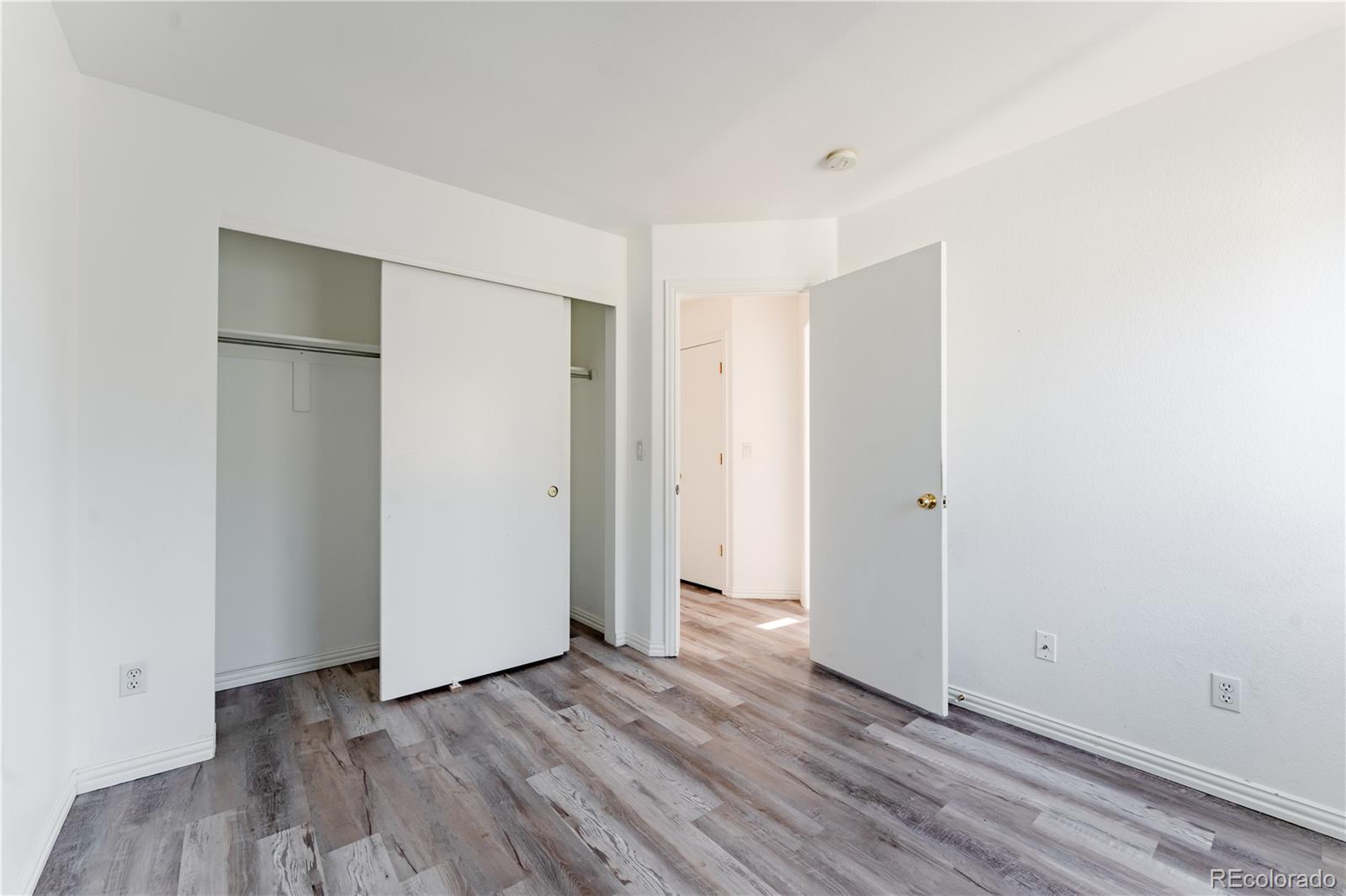 MLS Image #22 for 2875 s tower way,aurora, Colorado