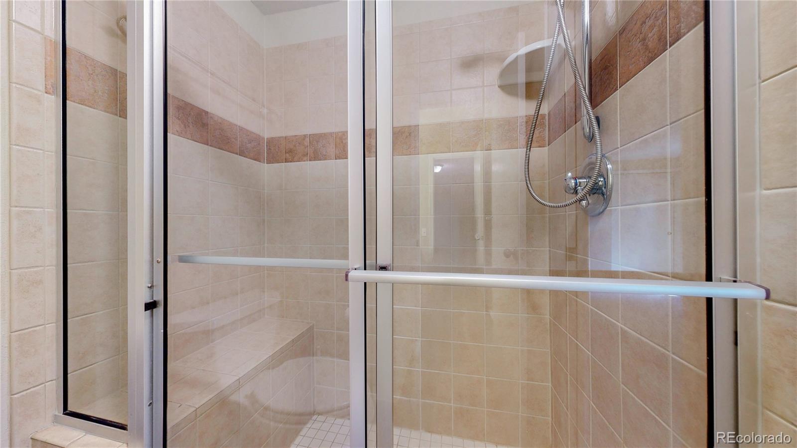 MLS Image #11 for 8752 e amherst drive,denver, Colorado