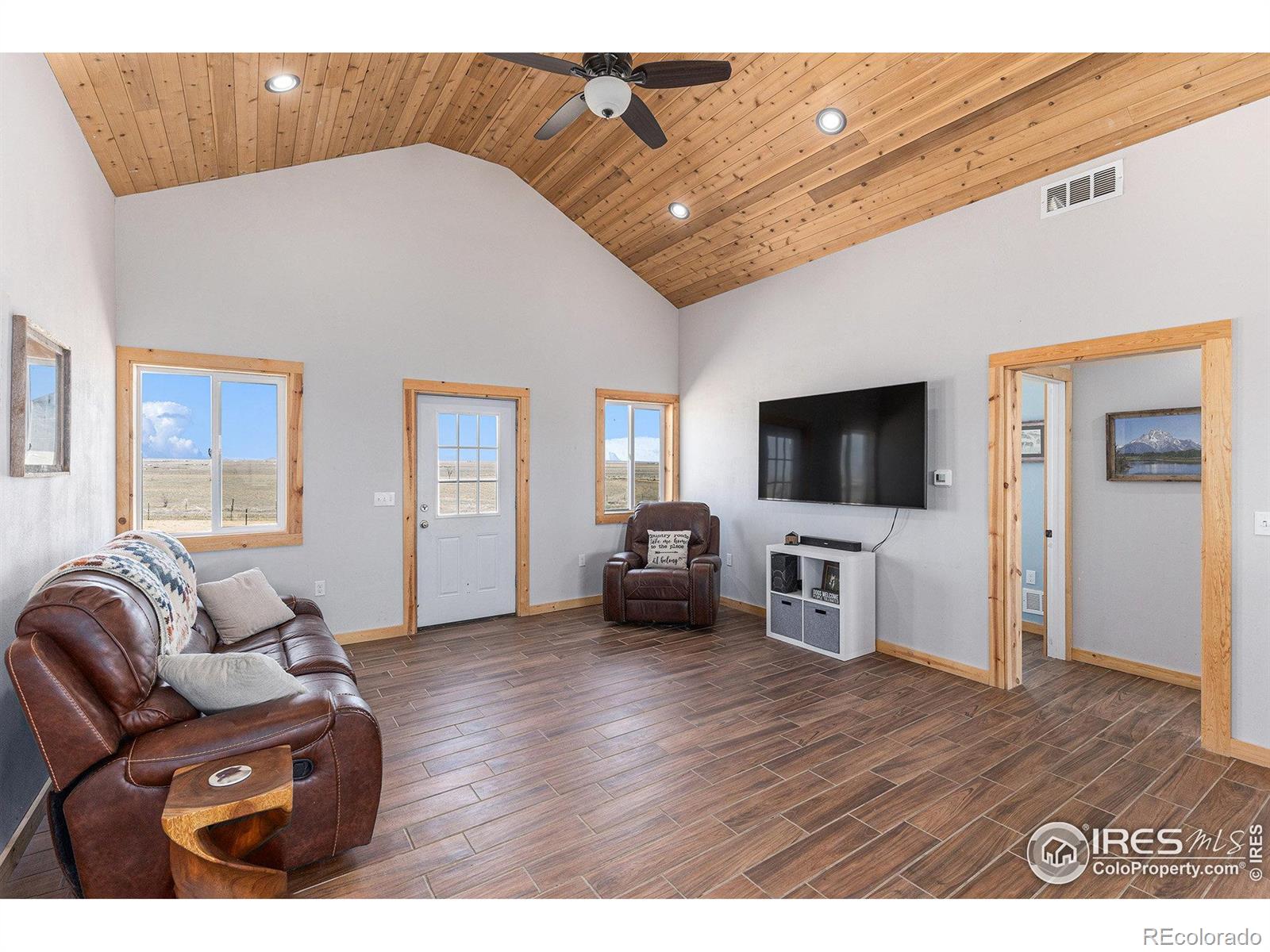 MLS Image #8 for 52936  county road 21 ,nunn, Colorado
