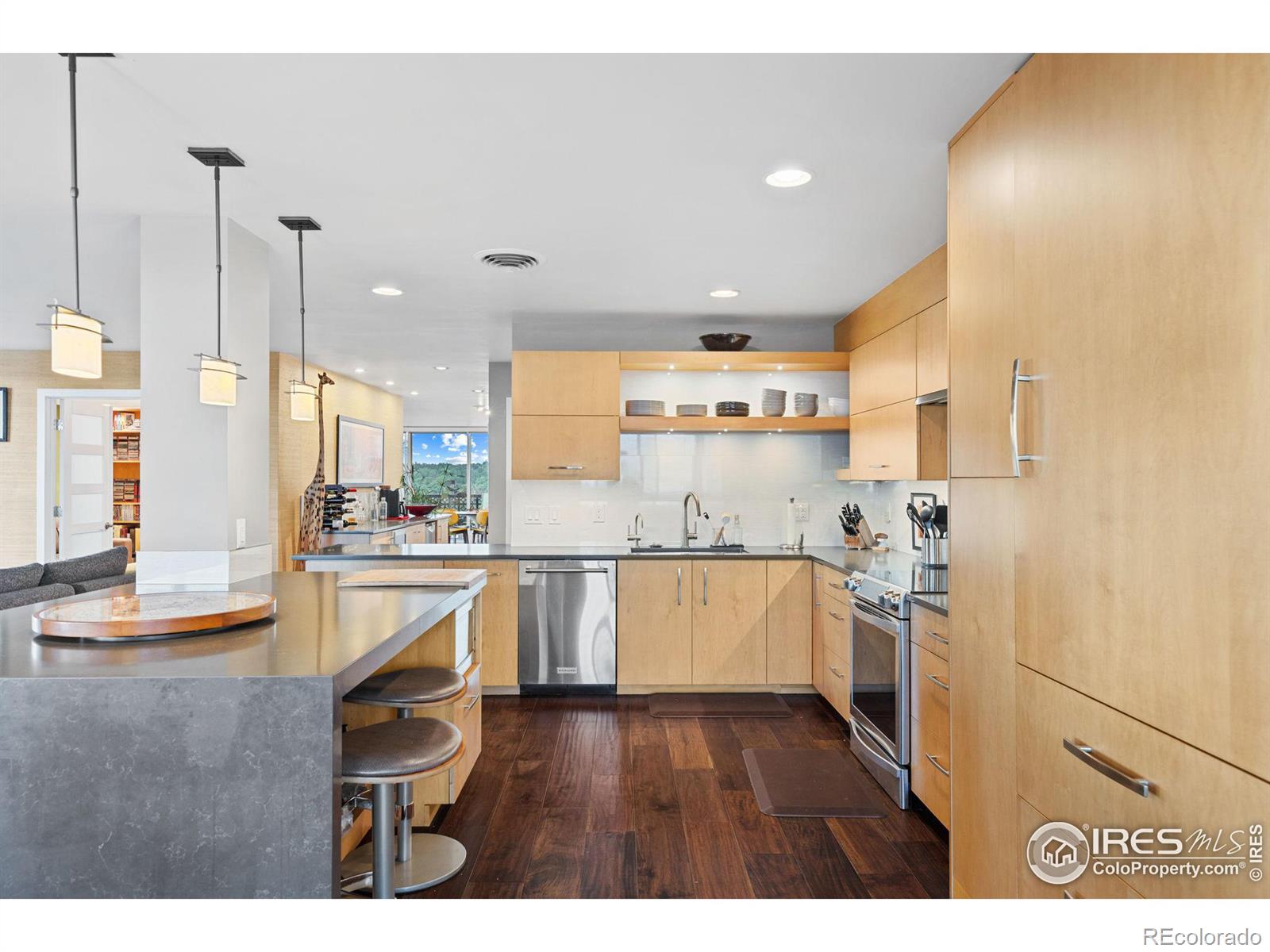 MLS Image #16 for 4570 e yale avenue,denver, Colorado