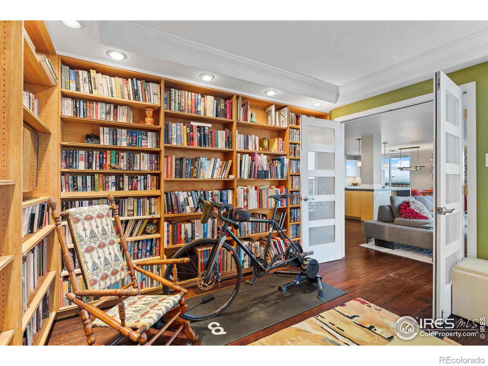 MLS Image #21 for 4570 e yale avenue,denver, Colorado