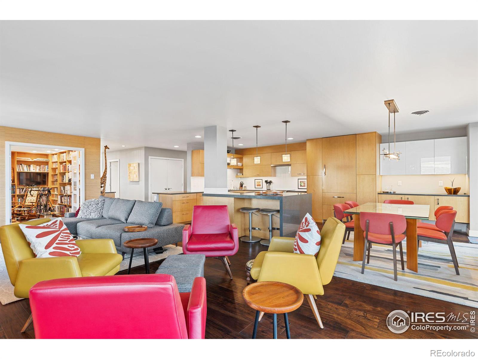 MLS Image #6 for 4570 e yale avenue,denver, Colorado