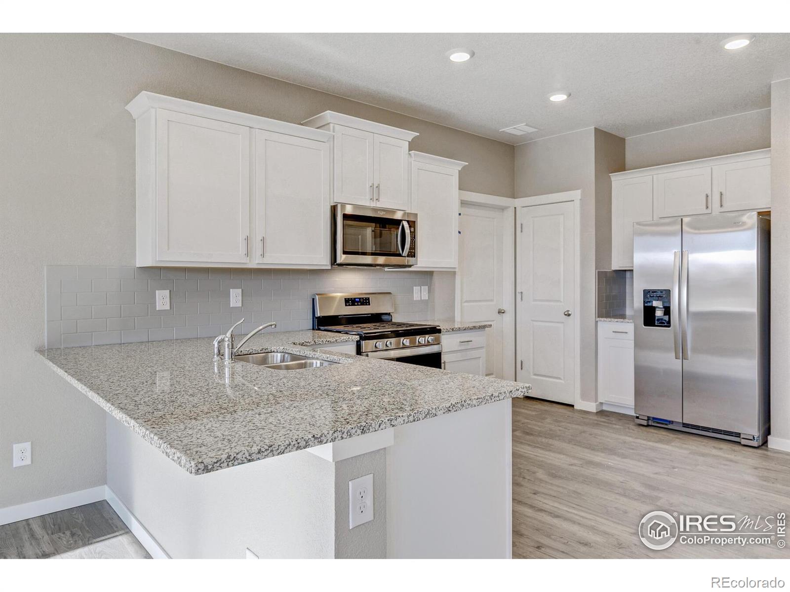 MLS Image #10 for 852  leeward street,lochbuie, Colorado