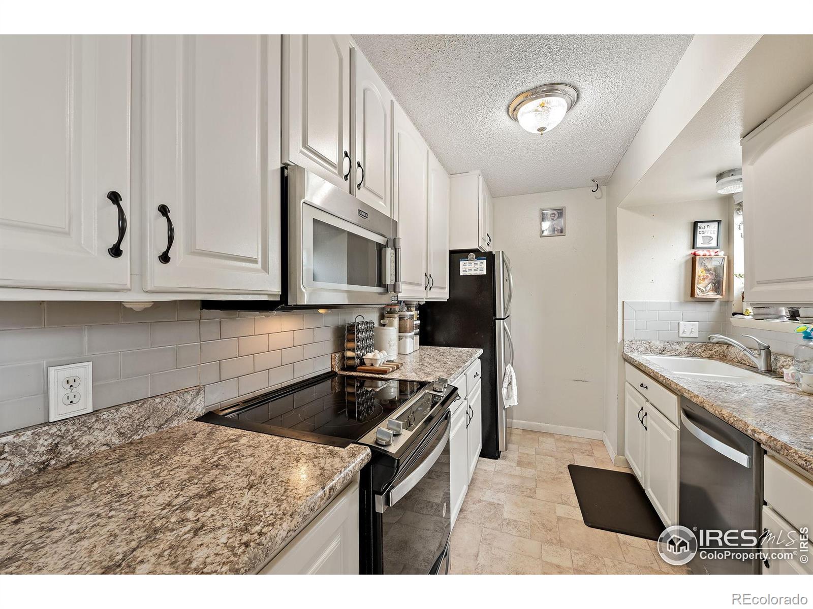 MLS Image #2 for 1616  longbow court,lafayette, Colorado