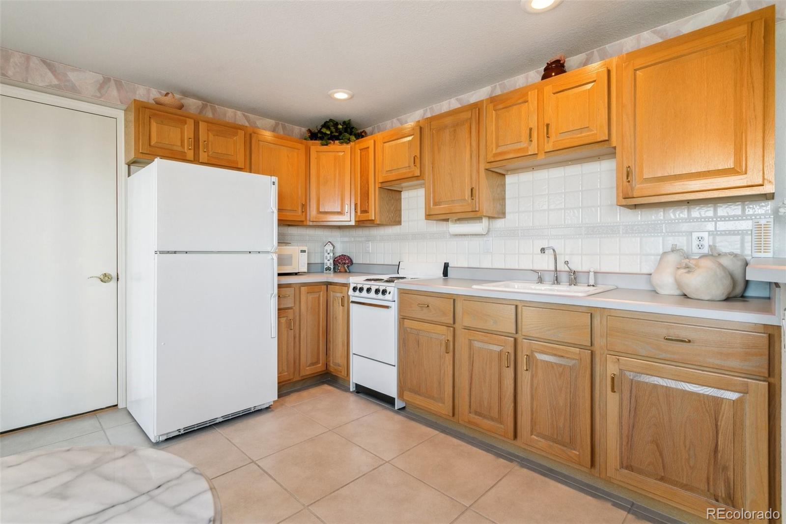 MLS Image #39 for 411  sunbird cliffs lane,colorado springs, Colorado