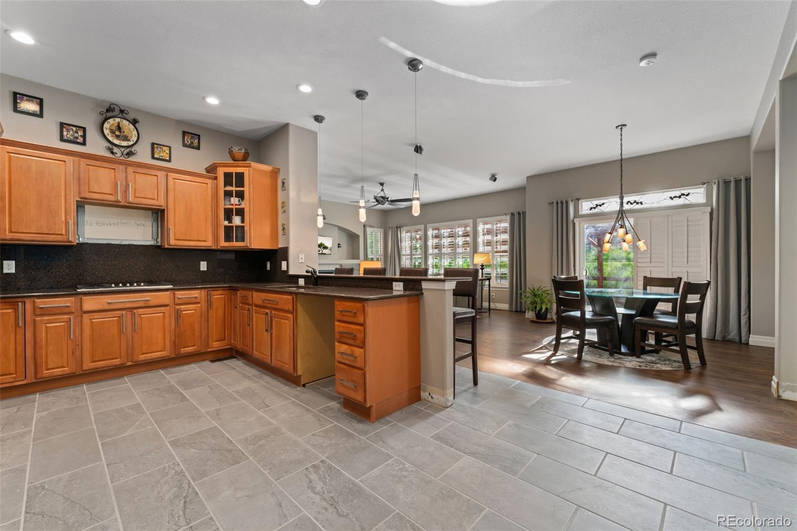 MLS Image #4 for 5662 w peakview place,littleton, Colorado