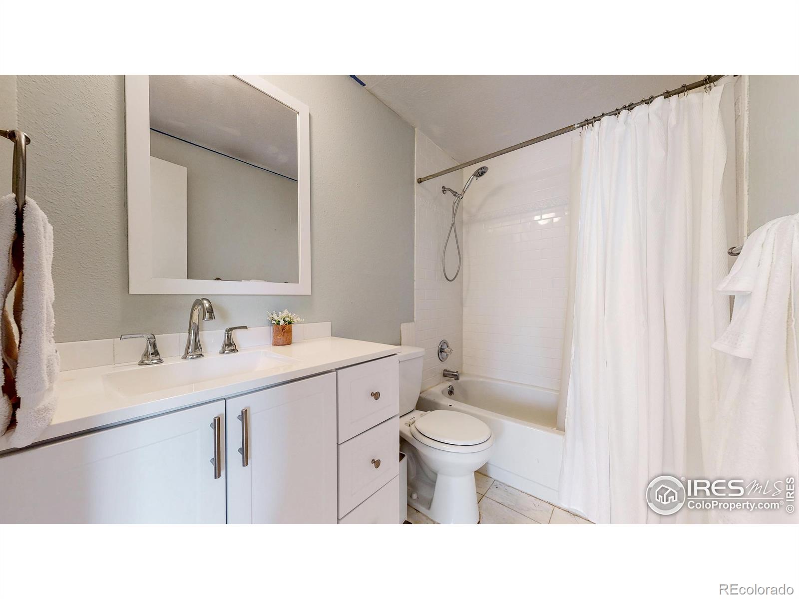 MLS Image #14 for 2013  newcastle court,fort collins, Colorado