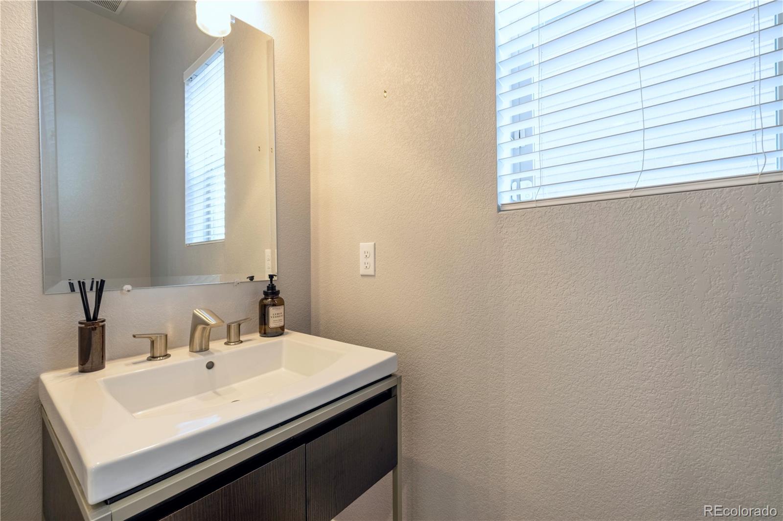 MLS Image #4 for 6682  osage street,denver, Colorado