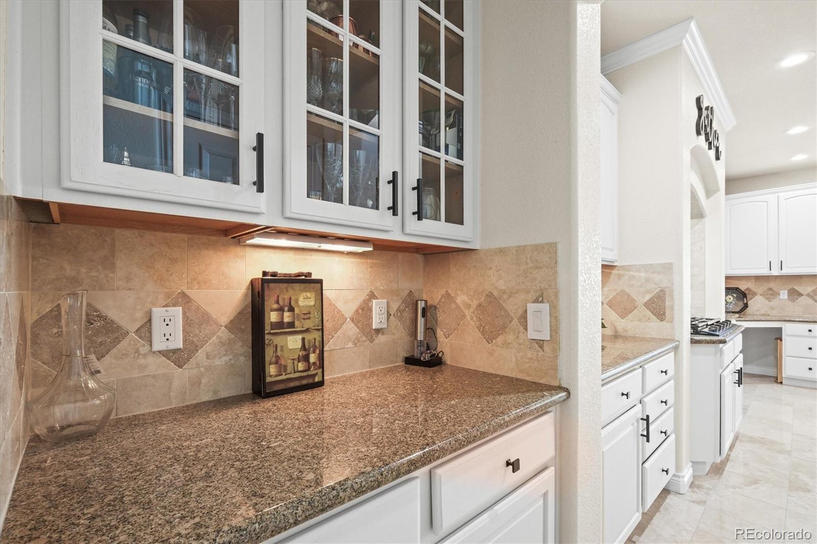 MLS Image #14 for 6462 s versailles court,aurora, Colorado