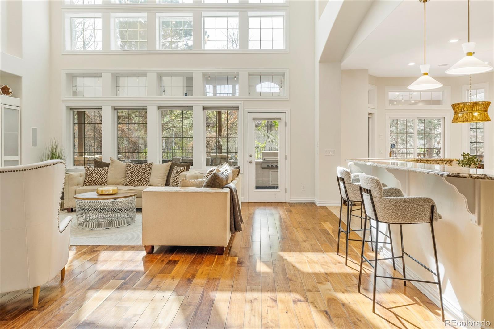MLS Image #14 for 155 s poplar street,denver, Colorado