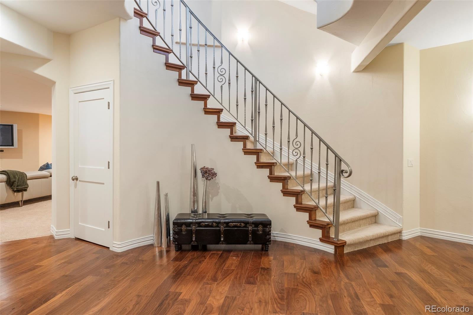 MLS Image #36 for 155 s poplar street,denver, Colorado