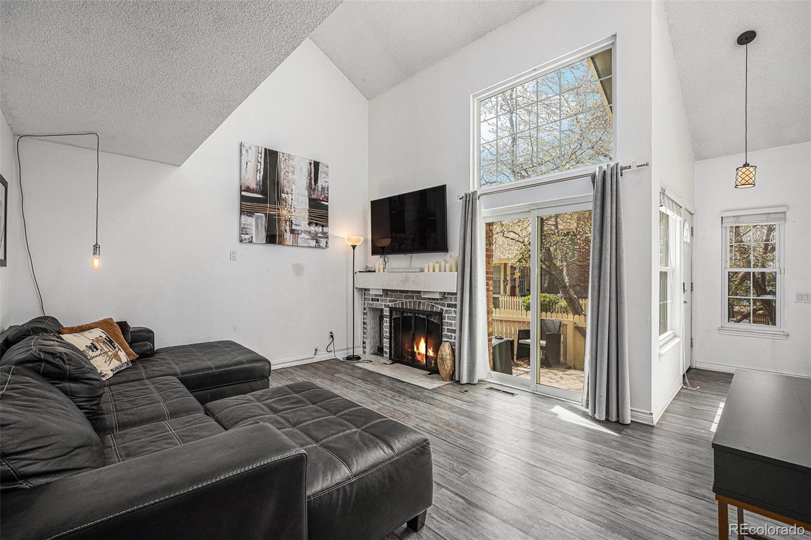 MLS Image #3 for 2005 s helena street,aurora, Colorado