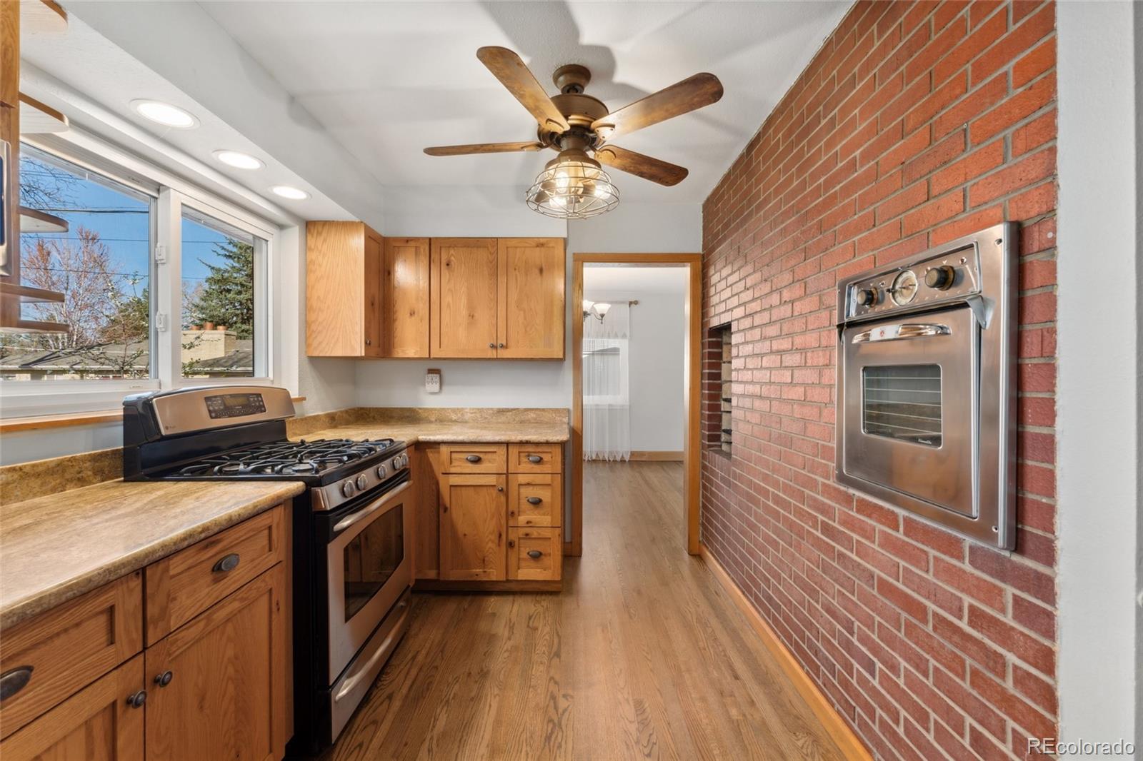 MLS Image #11 for 5285 e iliff avenue,denver, Colorado