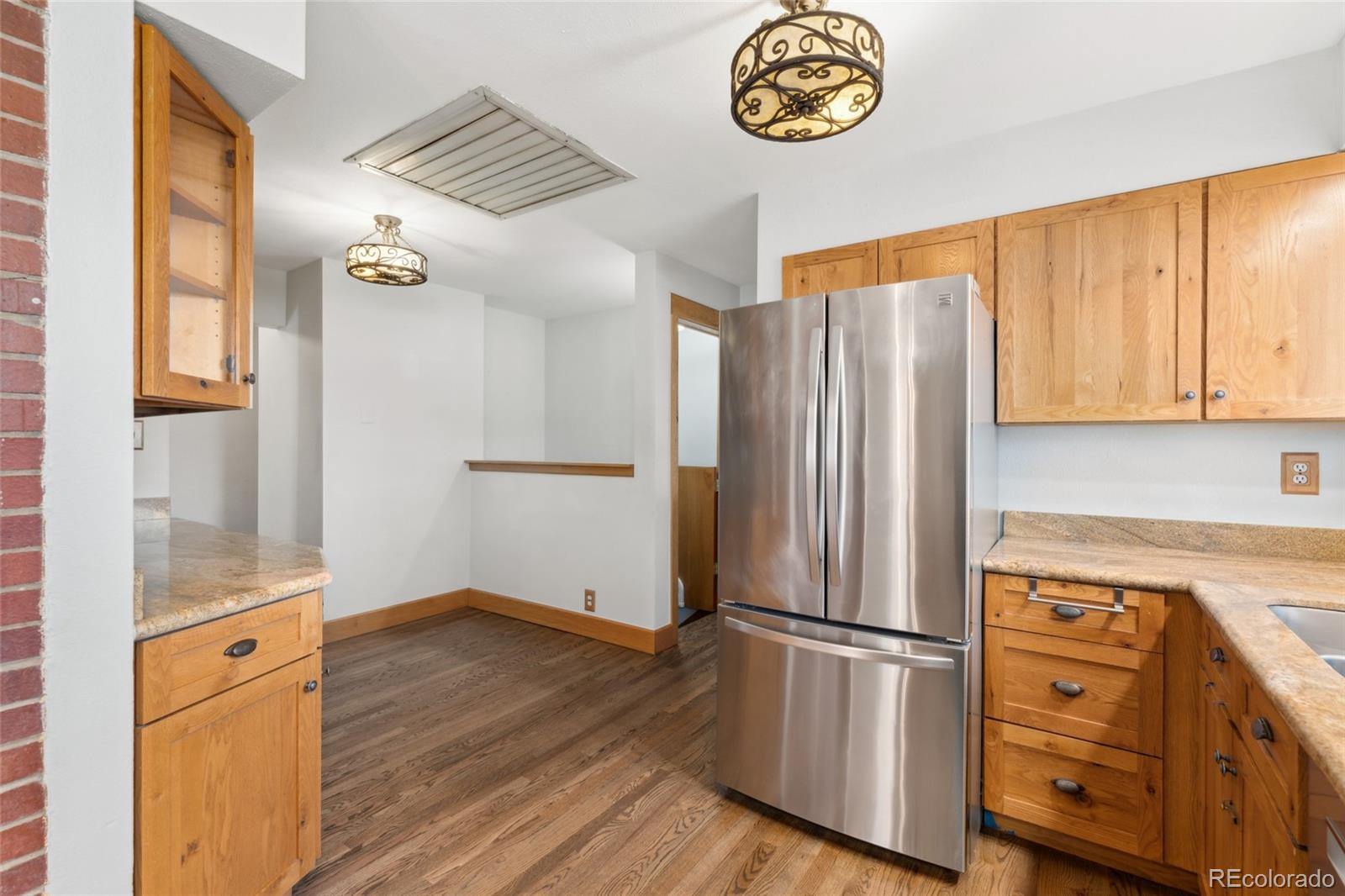MLS Image #16 for 5285 e iliff avenue,denver, Colorado