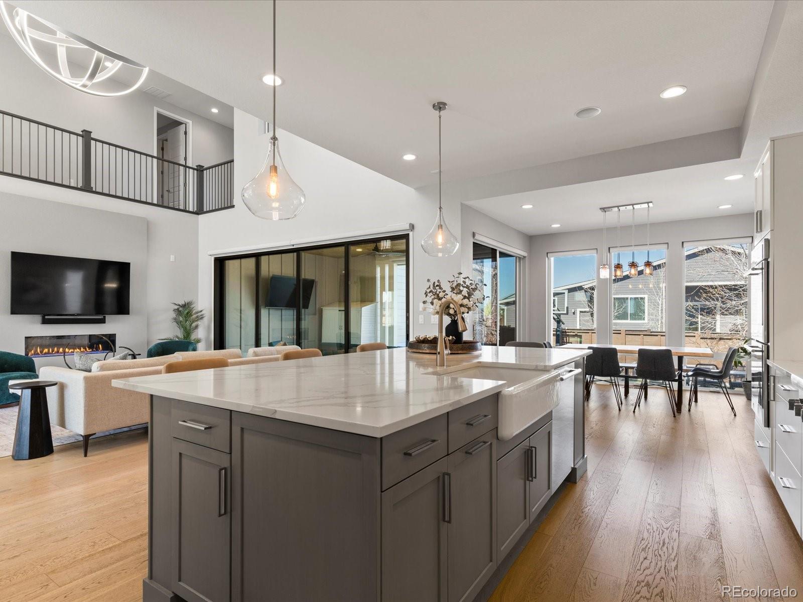 MLS Image #8 for 5835  chester way,denver, Colorado