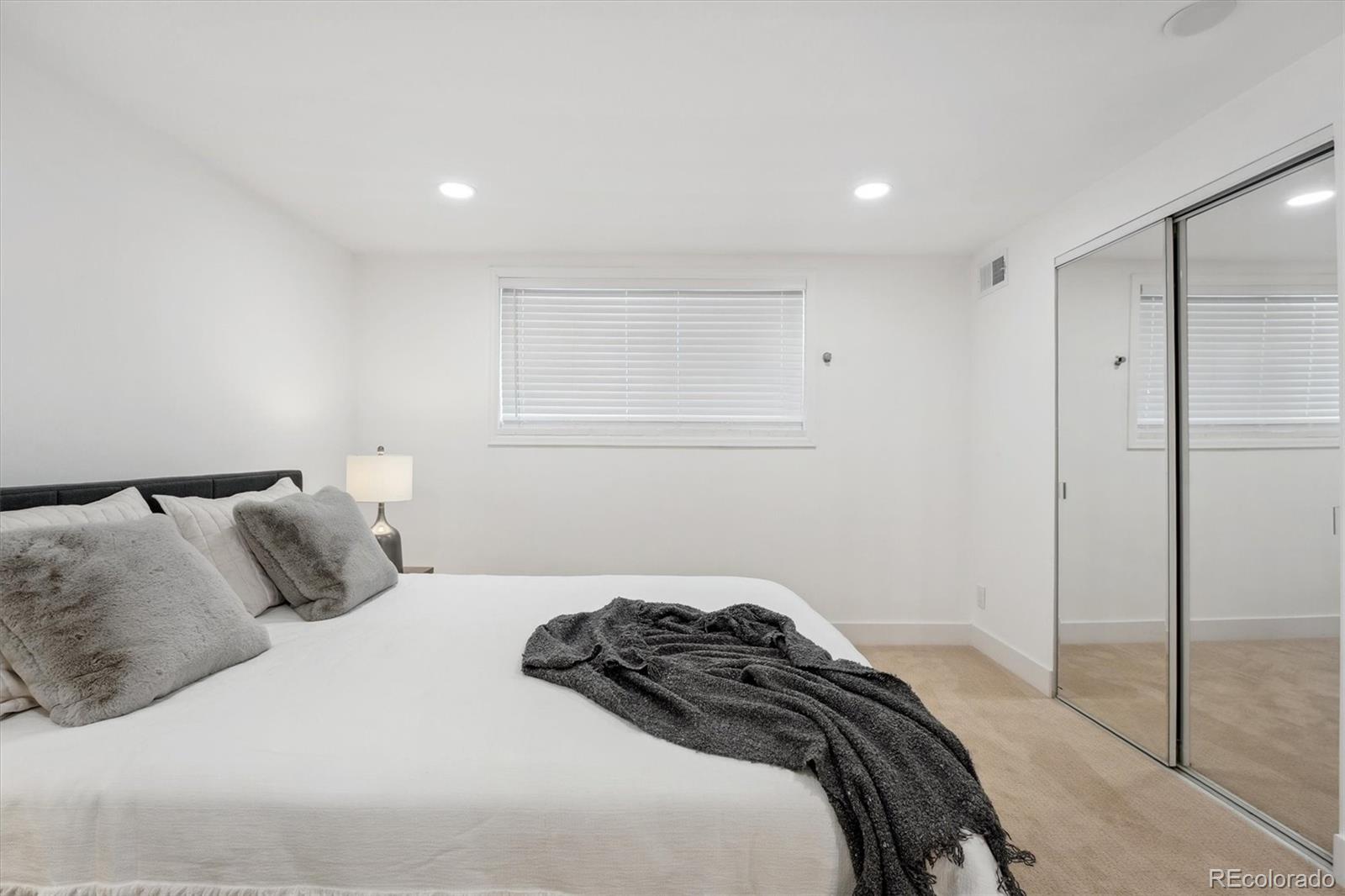 MLS Image #12 for 252 n pennsylvania street 103,denver, Colorado
