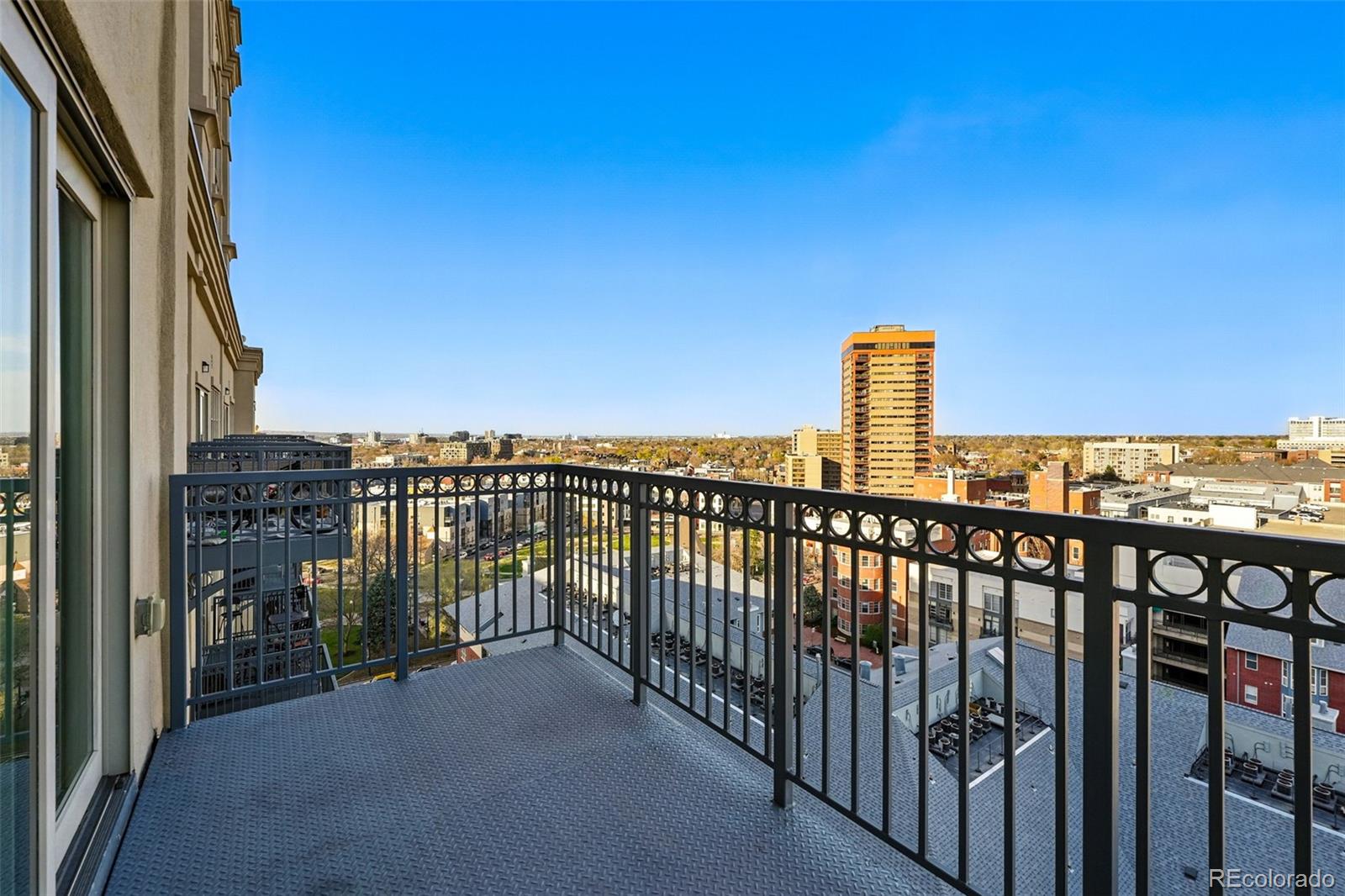 MLS Image #10 for 1950 n logan street 1109,denver, Colorado