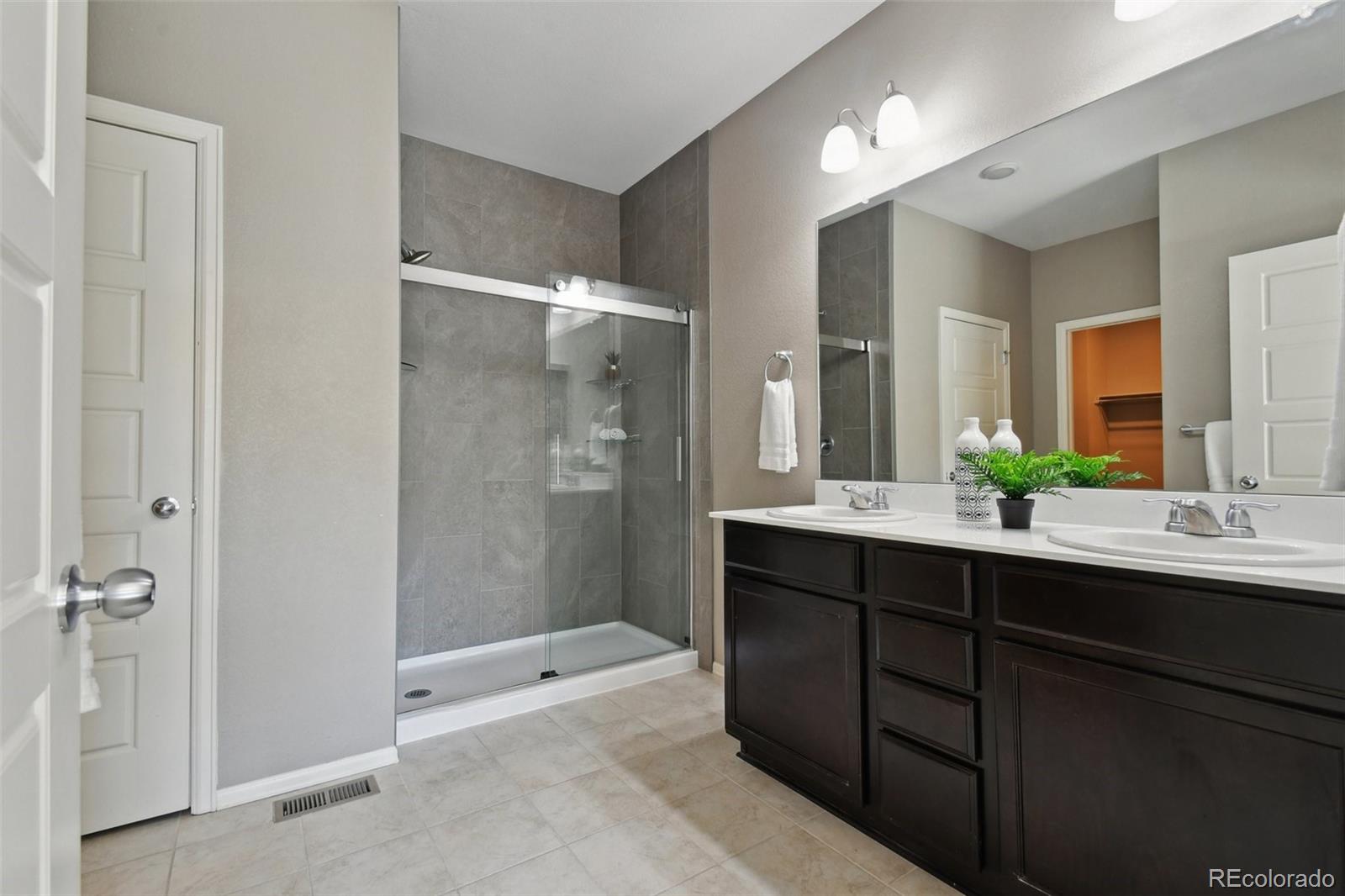 MLS Image #11 for 806  peony court,brighton, Colorado
