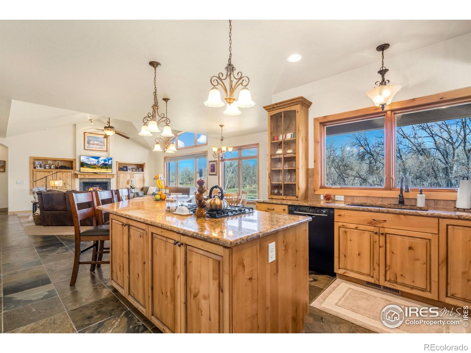 MLS Image #18 for 616  riverside court,greeley, Colorado