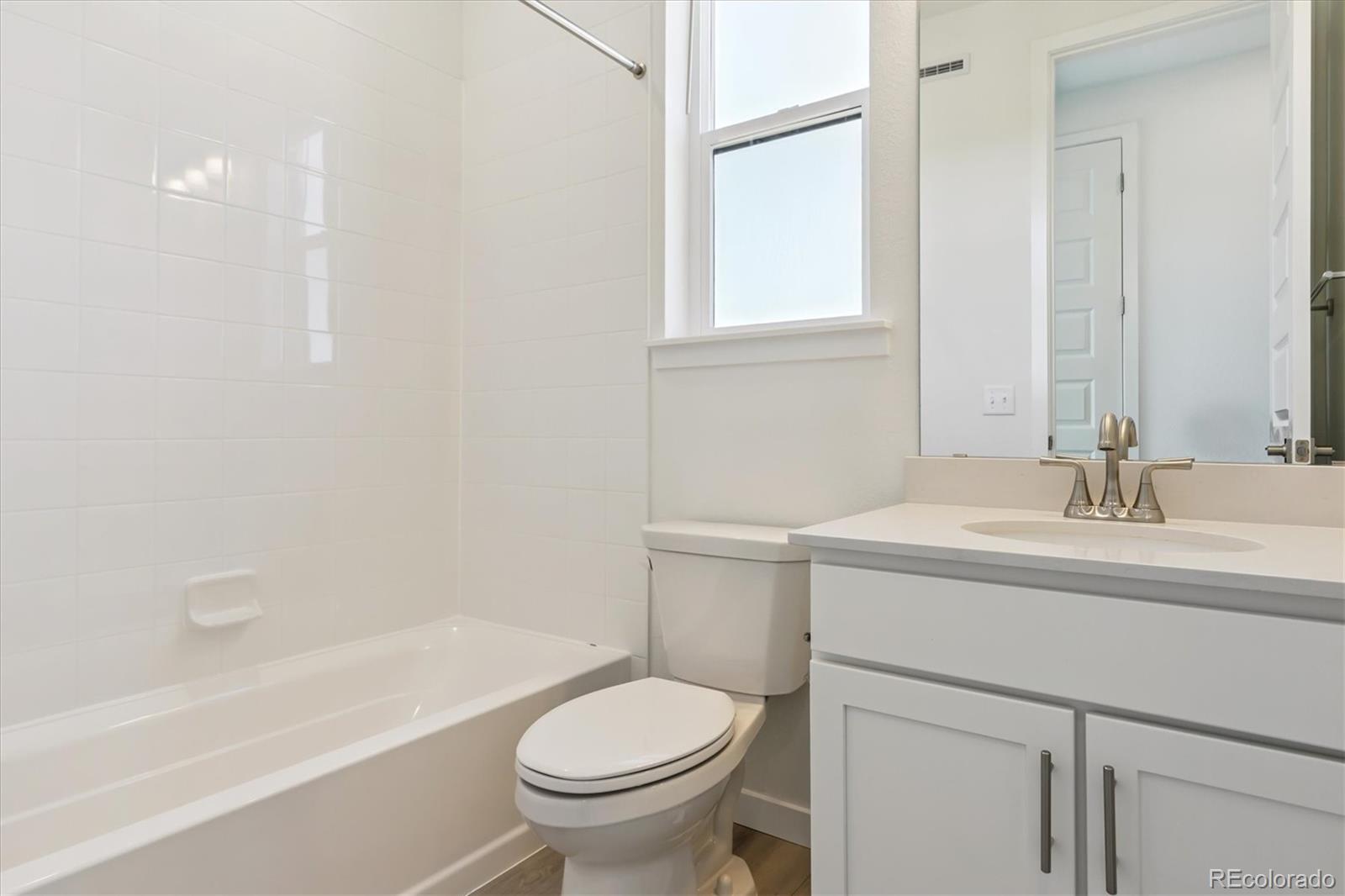 MLS Image #12 for 11493 e briarwood circle,centennial, Colorado
