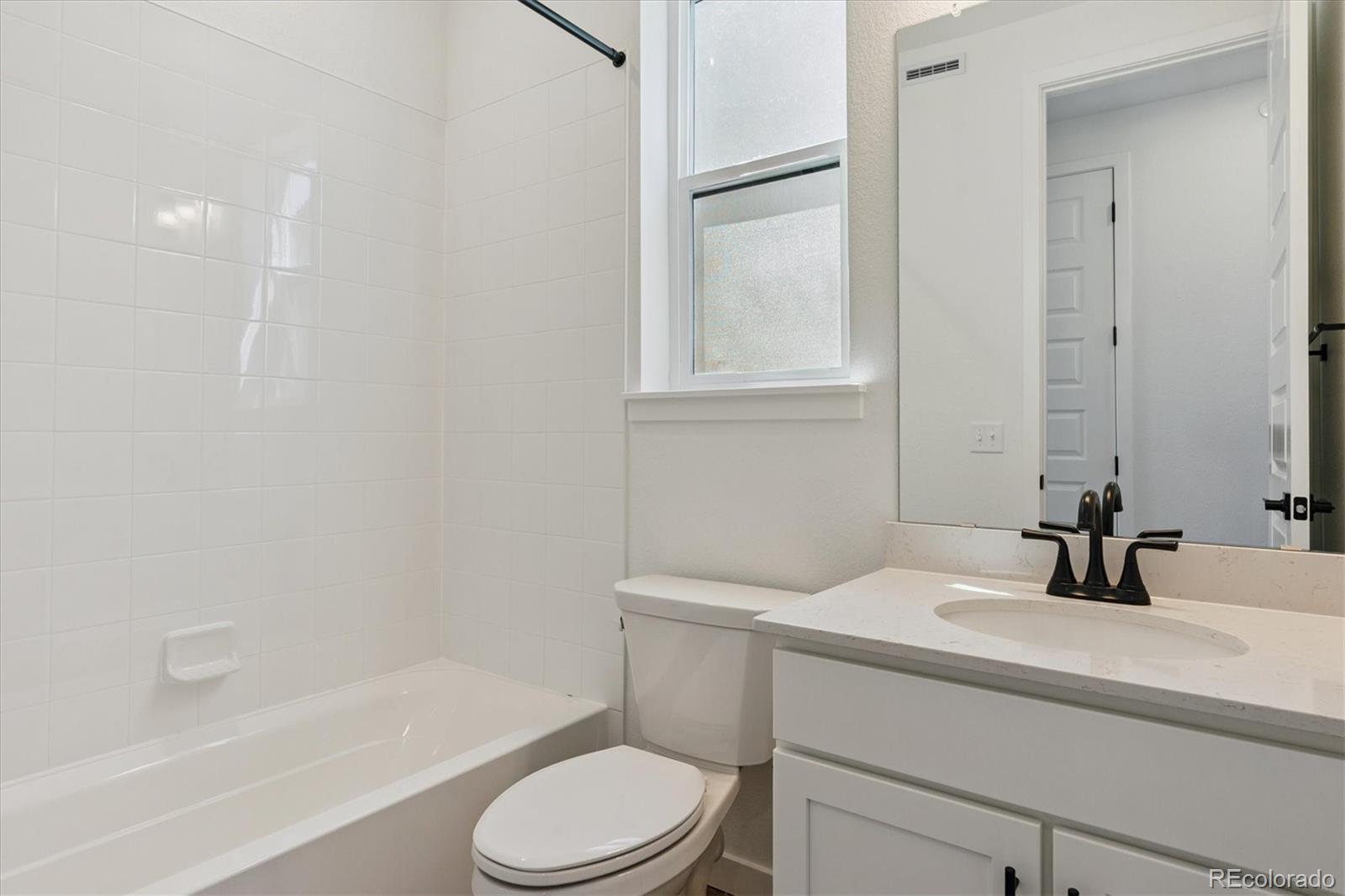 MLS Image #13 for 11487 e briarwood circle,centennial, Colorado