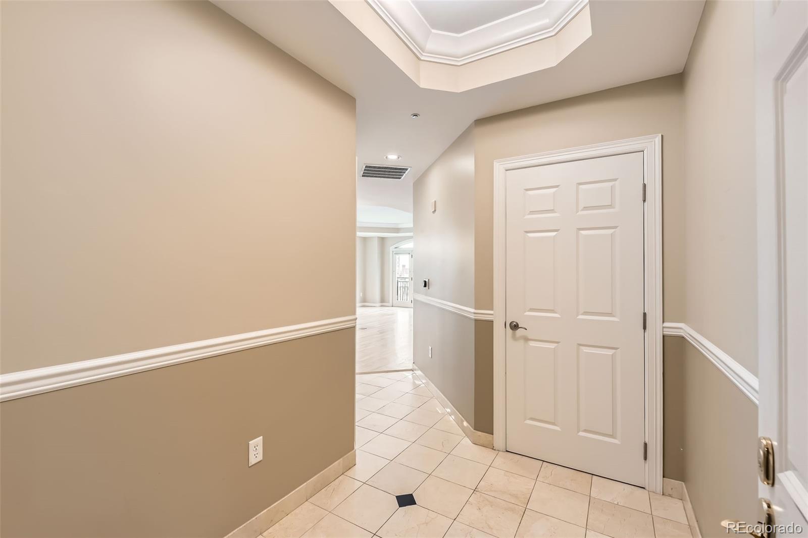 MLS Image #5 for 1827 n grant street 800,denver, Colorado