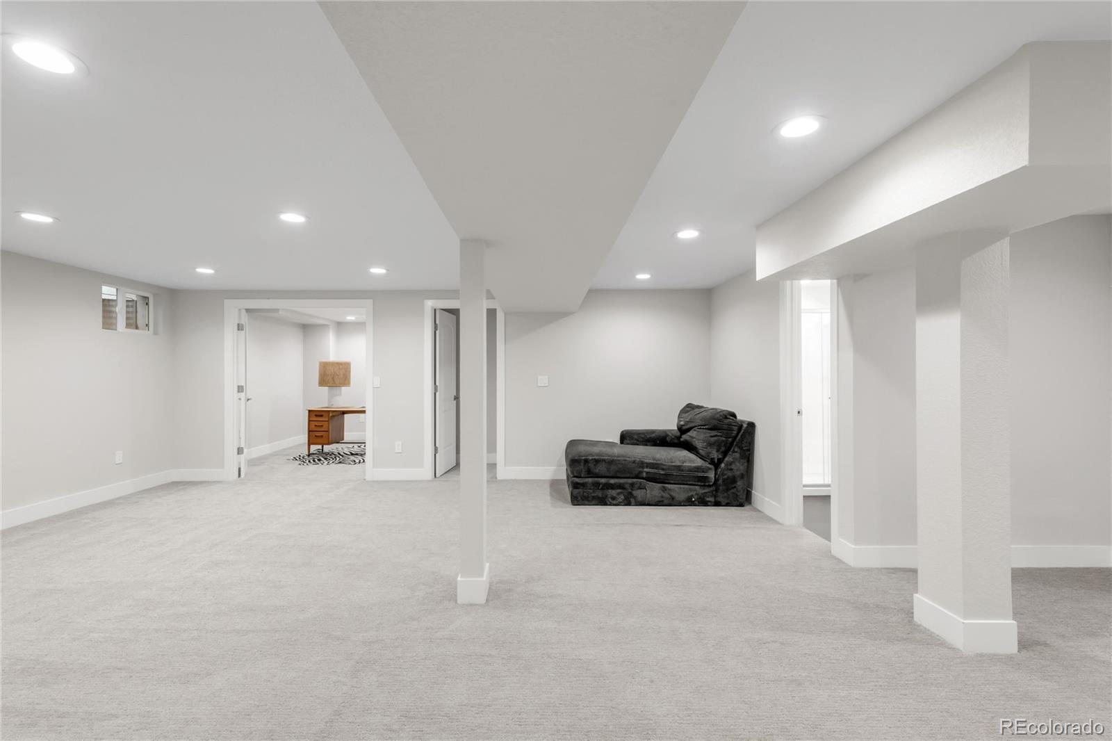 MLS Image #20 for 9861 e ohio avenue,denver, Colorado