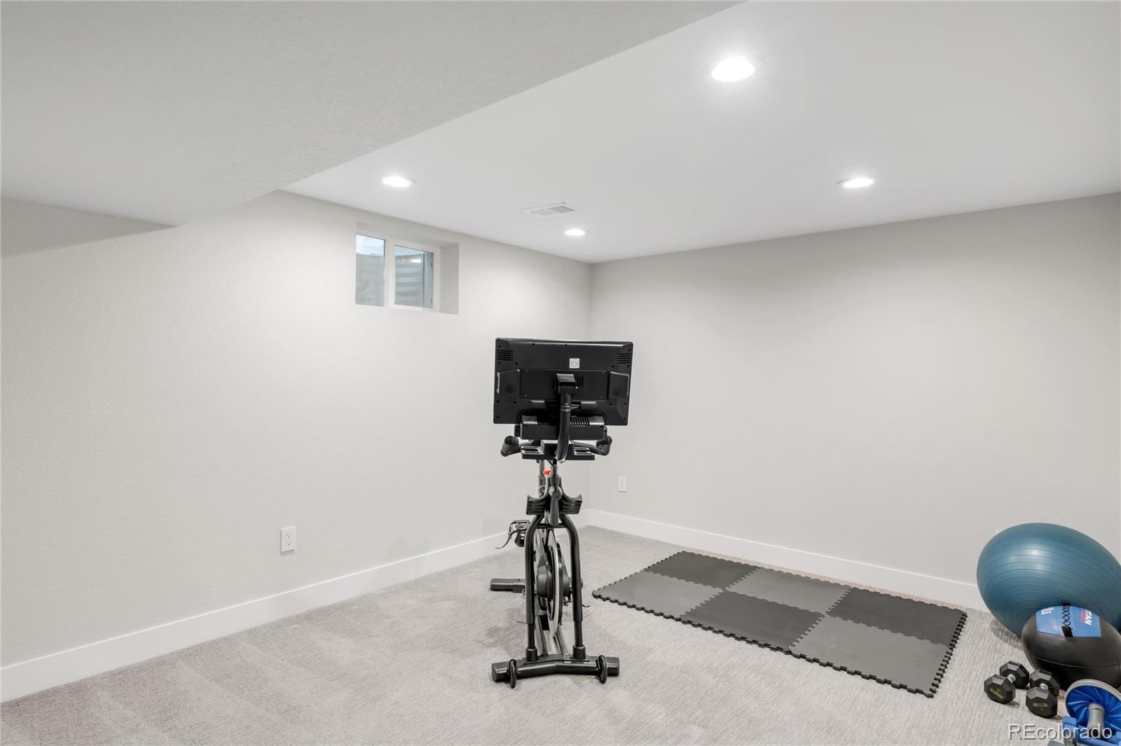 MLS Image #23 for 9861 e ohio avenue,denver, Colorado