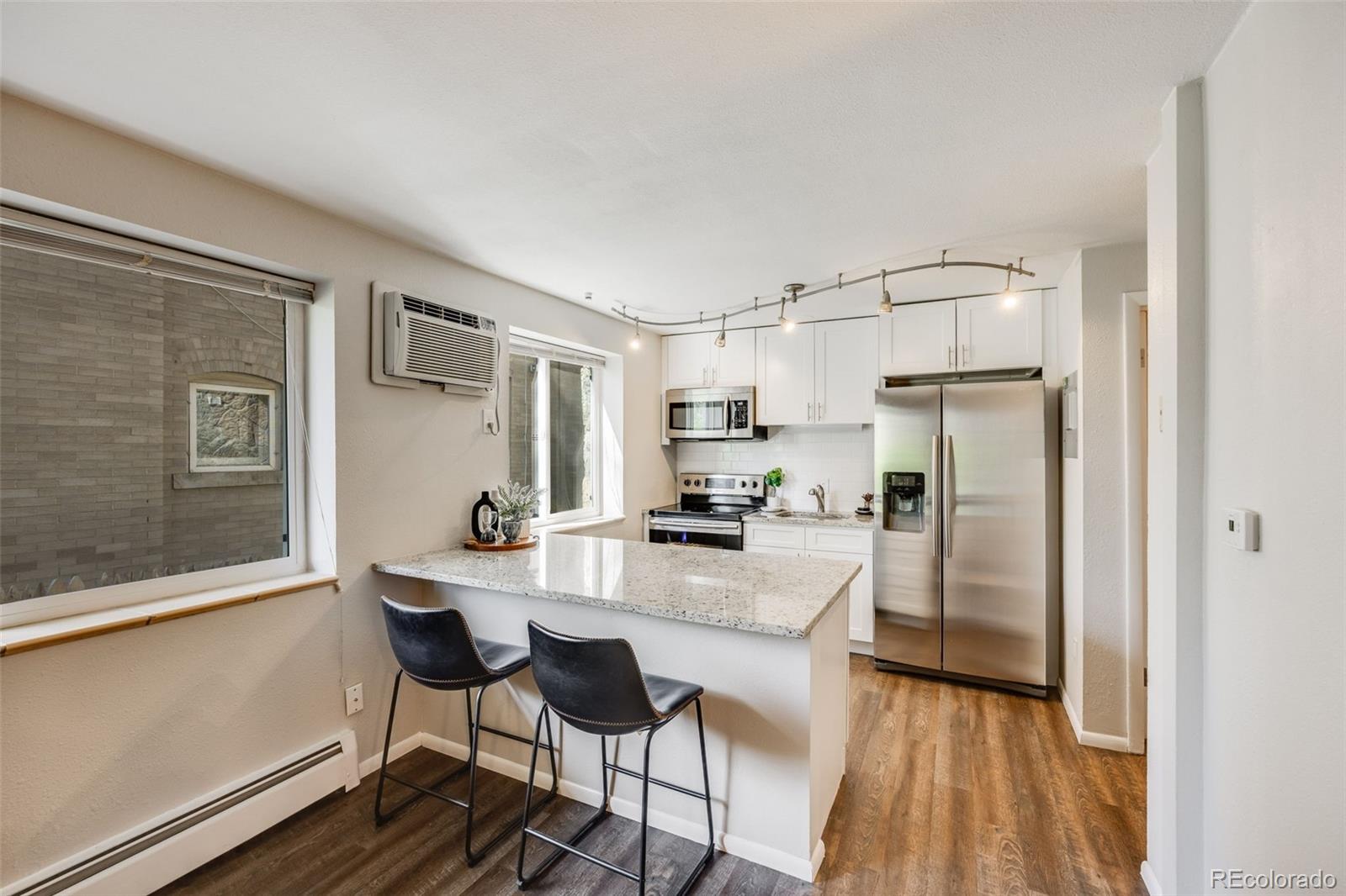 MLS Image #5 for 1349  race street 5,denver, Colorado