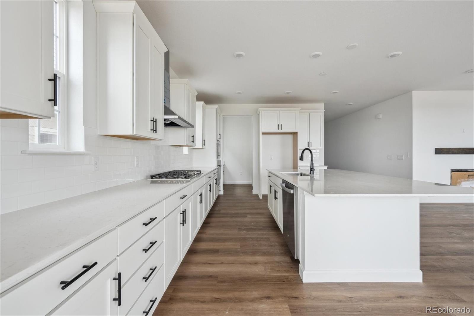 MLS Image #5 for 25323 e warren place,aurora, Colorado